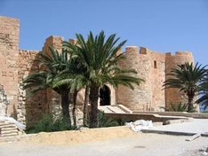 Eingang zu Bordj-el-Kebir in Houmt Souk
